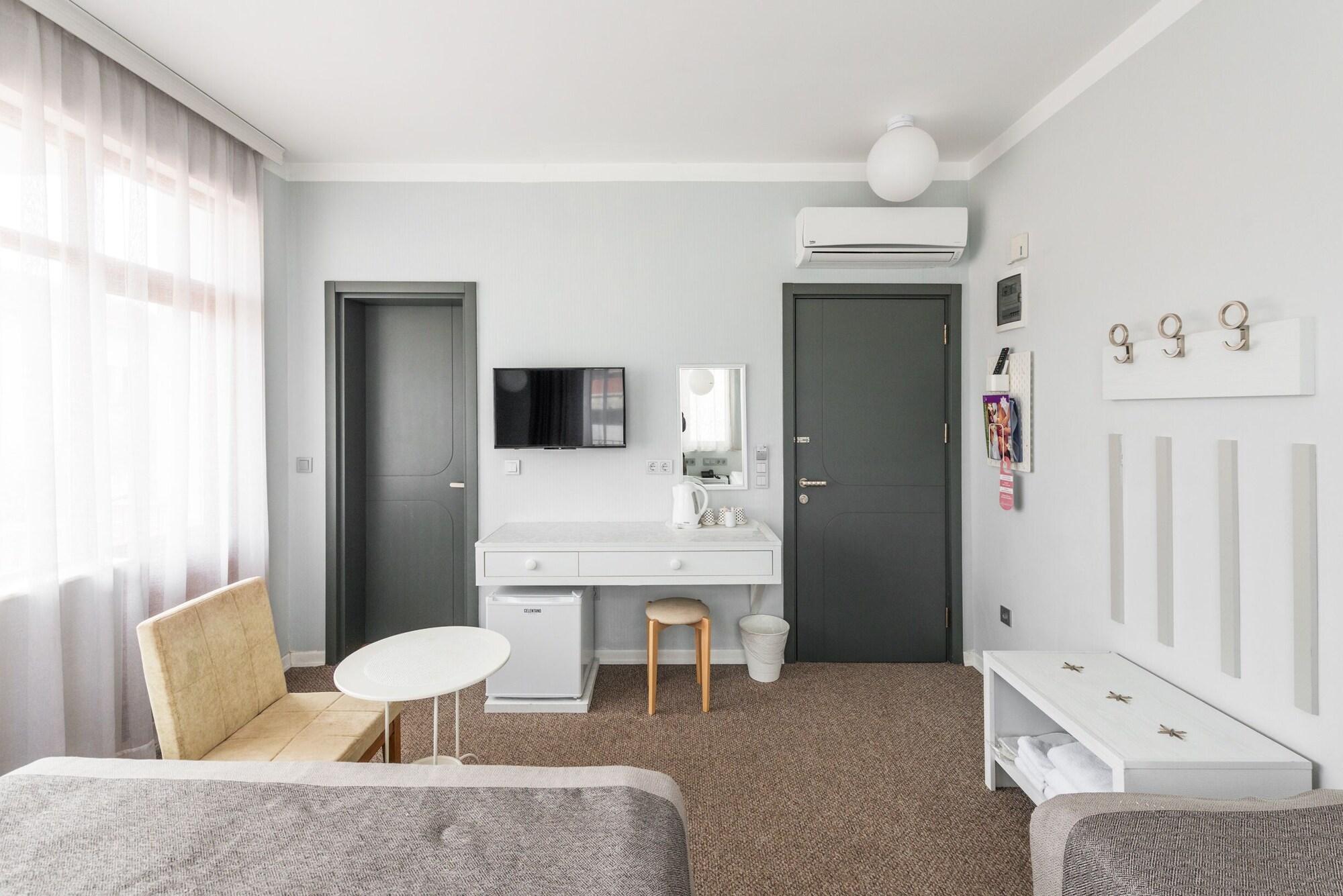 Otel Delight Deluxe & 2*