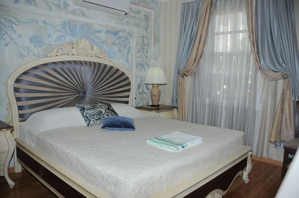 Otel Delight Deluxe & 2*